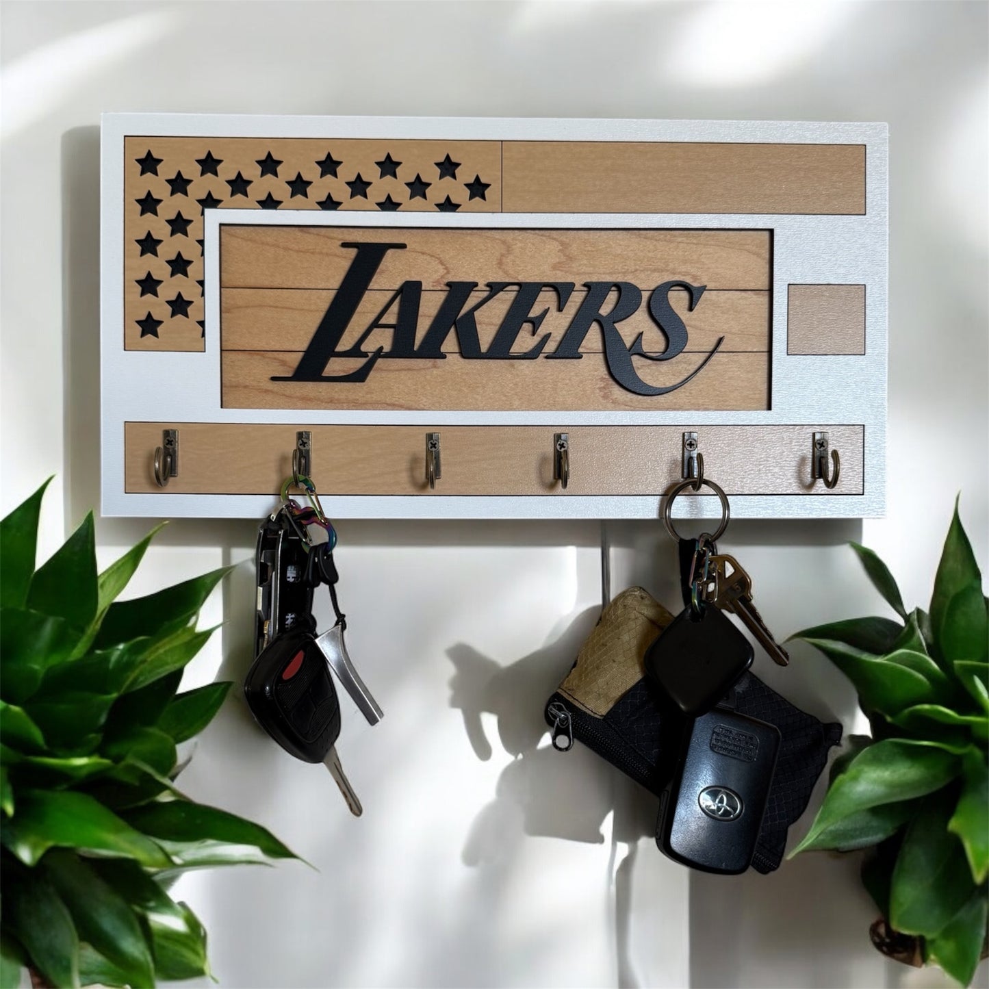 Black and wood grain Lakers key holder