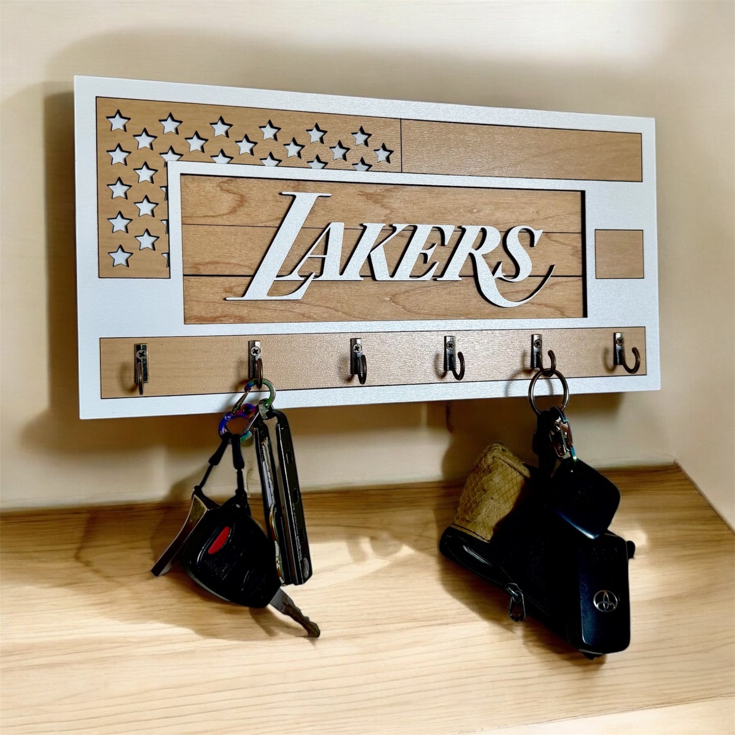 Lakers USA Flag Key Holder White and Light Brown