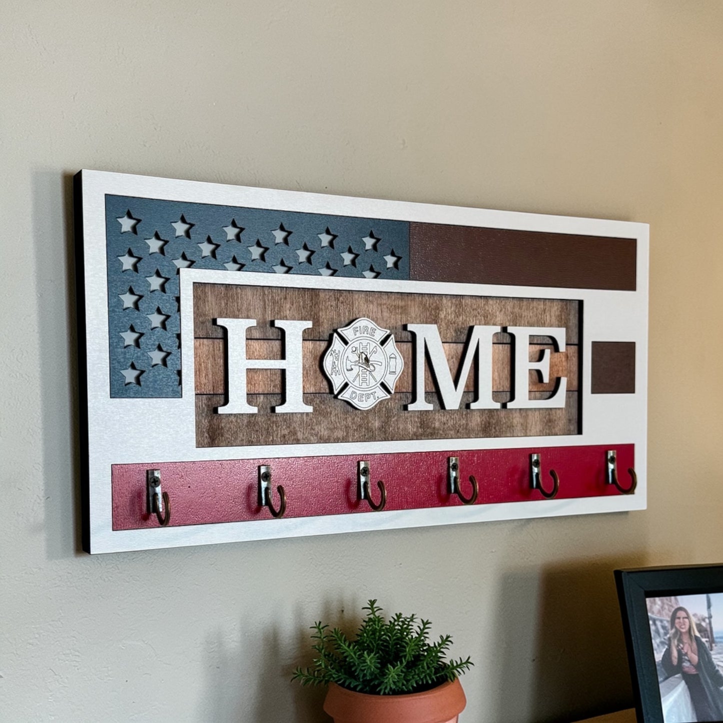 Firefighter Retirement Gift – Personalized Thin Red Line Key Holder for Firefighter Husband or Dad