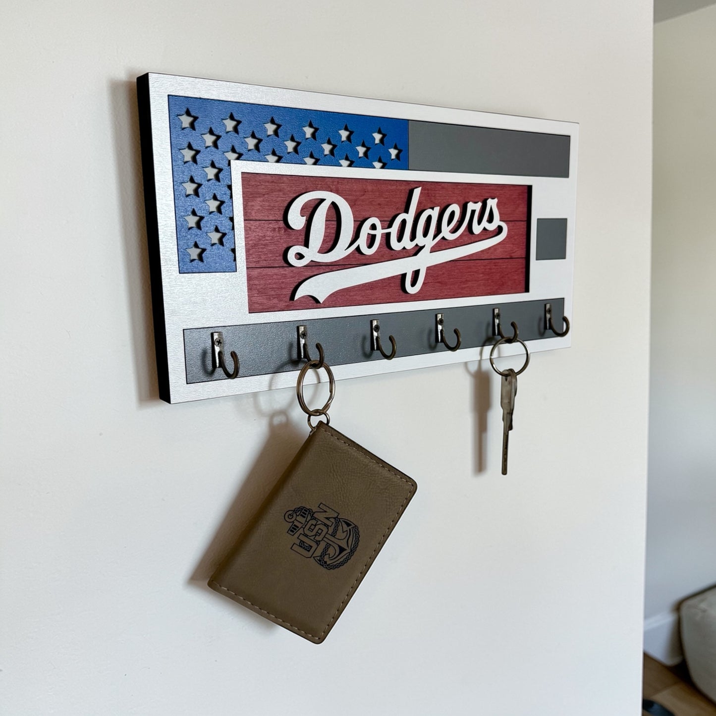Los Angeles Dodgers Wall Key Holder – American Flag Wooden Key Rack with 6 Hooks – Baseball Fan Home Decor